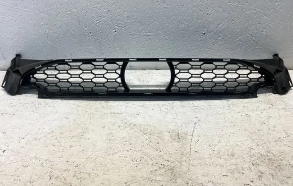 BMW X4 G02 Front bumper lower grill 8064600