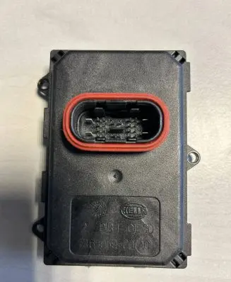 Volkswagen Touareg II Headlight ballast module Xenon 8U0941329 7086160199
