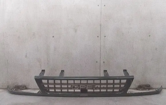 Opel Frontera A Front bumper upper radiator grill 91140007