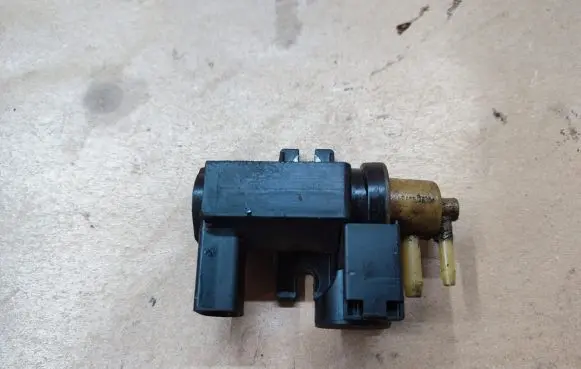 Volvo XC60 Turbo solenoid valve 31293961