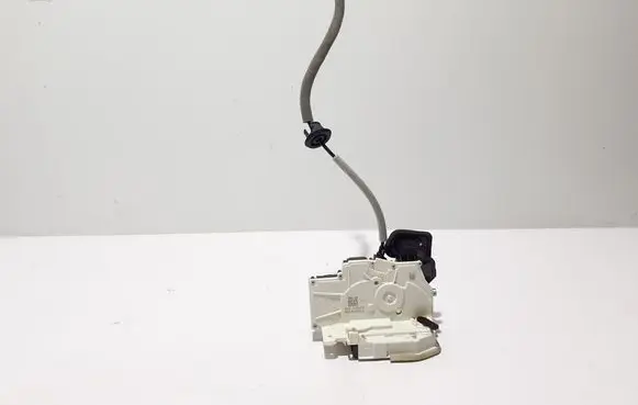 Audi A6 S6 C9 4L Rear door lock 85E839015G
