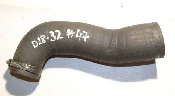 Volvo XC90 Engine coolant pipe/hose 3063685