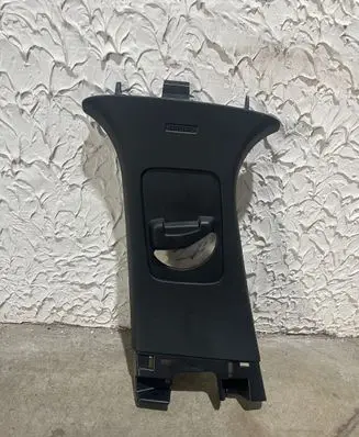 Ford Focus (B) pillar trim (top) JX7BA24583
