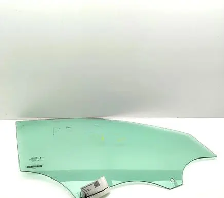 Volvo XC40 Front door window glass four-door 32368779