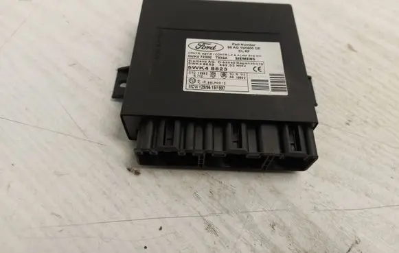 Ford Focus Comfort/convenience module 98AG15K600de