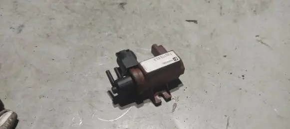 Volvo V50 Turbo solenoid valve 701771010