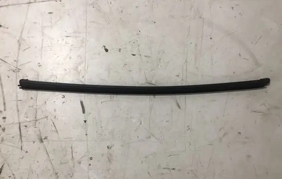Hyundai Ioniq Rubber seal rear door window/glass 