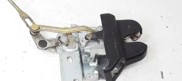 Mitsubishi Galant Tailgate/trunk/boot lock/catch/latch