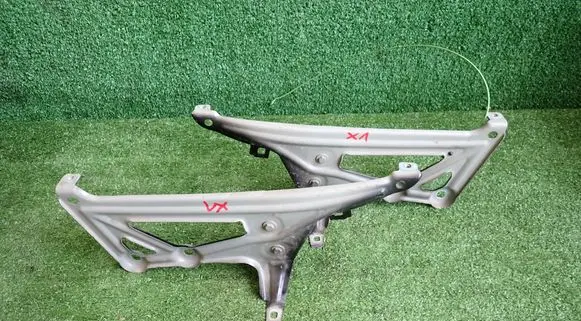 BMW X1 F48 F49 Fender mounting bracket 7329447