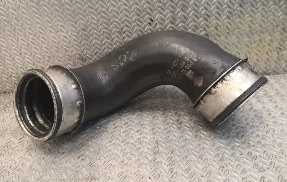 Mercedes-Benz C W203 Intercooler hose/pipe 2035282882