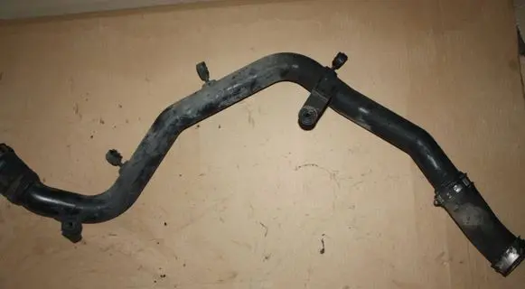 Audi Q7 4L Intercooler hose/pipe 7L6145795S