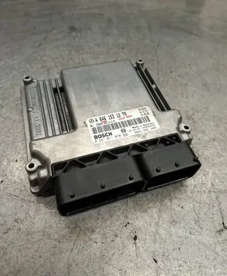 Mercedes-Benz E W211 Engine control unit/module A6461531279 0281011070 1039S00432
