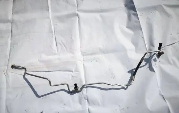 BMW 5 E60 E61 Air conditioning (A/C) pipe/hose 