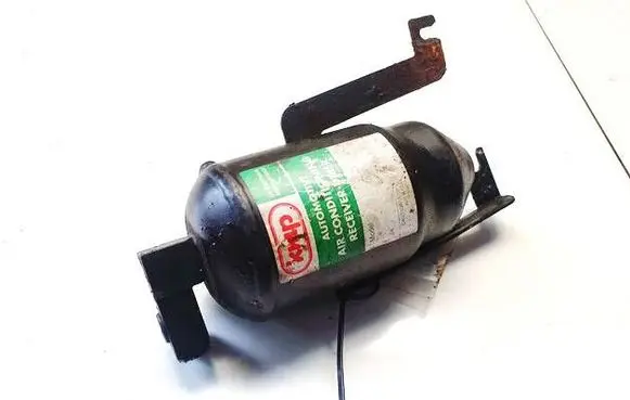 Citroen Saxo Vacuum air tank 