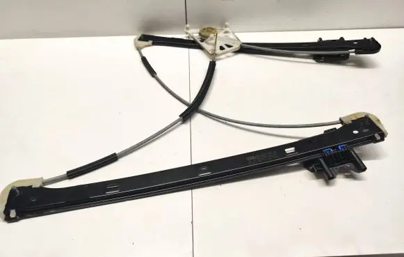 Audi Q7 4M Front window lifting mechanism without motor 4M0837461A 00026812 S006376001A