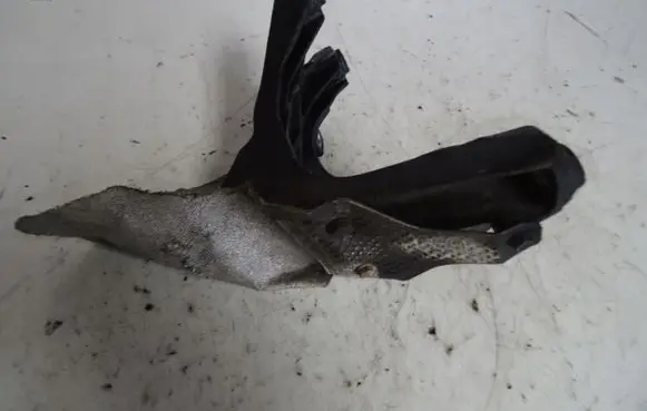 Audi A6 S6 C6 4F Engine mounting bracket 8K0199386AN