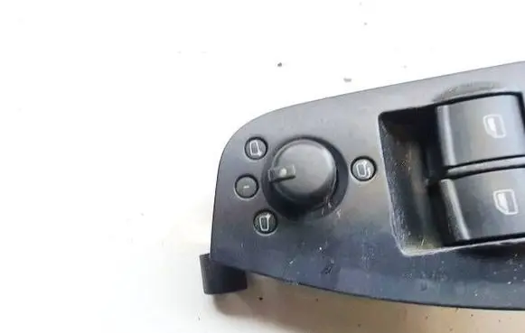 Seat Exeo (3R) Wing mirror switch 8e0959565a