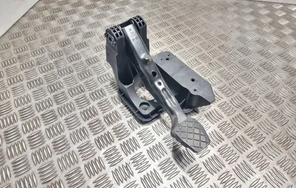 Volkswagen Cross Polo Brake pedal 6R1721058