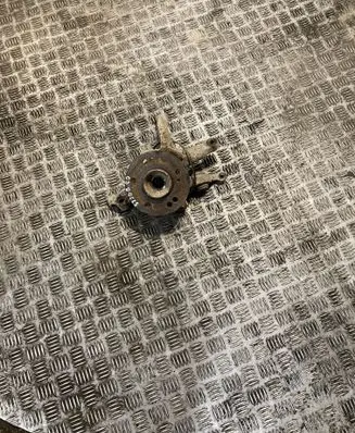 Mercedes-Benz S W220 Rear wheel hub 2203509008 A2203509008