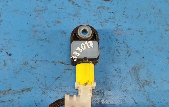 Toyota Prius (XW30) Airbag deployment crash/impact sensor 8917375010