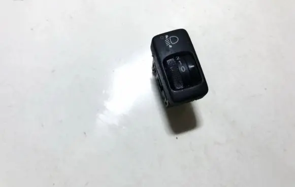 Toyota Avensis Verso Headlight level height control switch