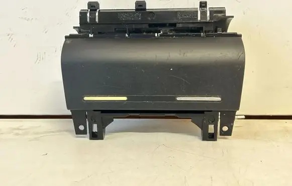 Audi A4 S4 B7 8E 8H Car ashtray 8E0857951