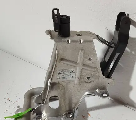 Volkswagen Touran I Brake pedal 1t1721057l