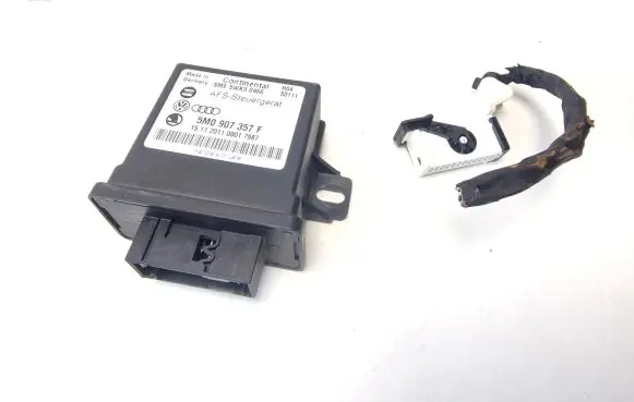 Volkswagen PASSAT B7 Light module LCM 5M0907357F