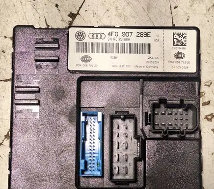 Audi A6 S6 C6 4F Comfort/convenience module 4F0907289E 5DK00876020 4F0910289E