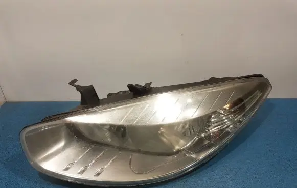 Renault Fluence Headlight/headlamp