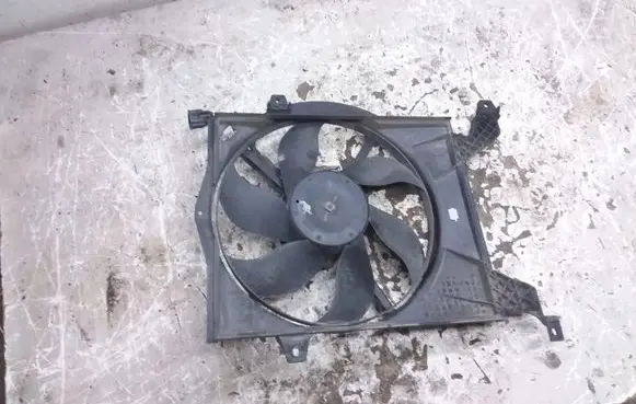 Volvo S40, V40 Electric radiator cooling fan 8240276