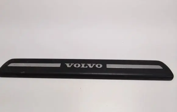 Volvo V50 Front sill trim cover 08622671