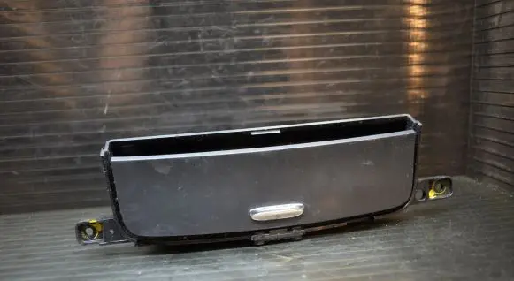 KIA Carnival Glove box 4D84625100