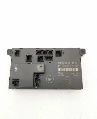 Mercedes-Benz E W211 Door control unit/module 2118701026