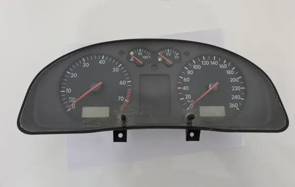 Volkswagen PASSAT B5.5 Speedometer (instrument cluster) 3B1919880