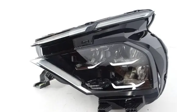 Citroen C4 III e-C4 Headlight/headlamp 73243669