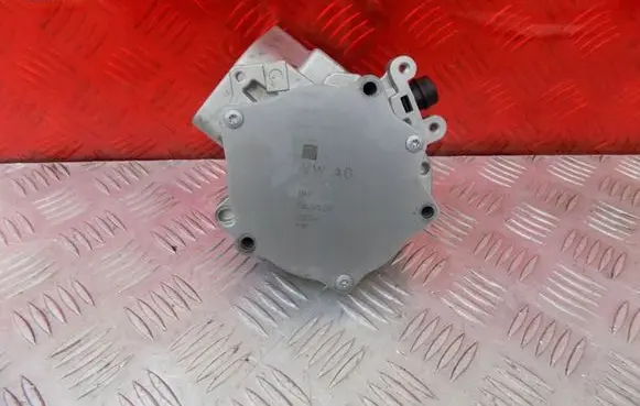 Seat Alhambra (Mk2) Vacuum pump 06L145100F