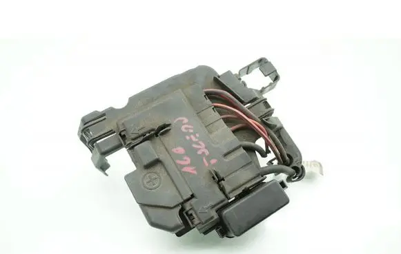 Seat Toledo IV (NH) Fuse box set 6R0937550A