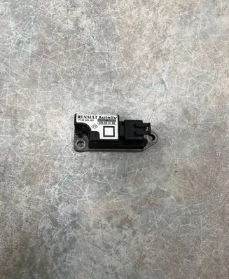 Renault Megane I Airbag deployment crash/impact sensor 7700429423 550633100