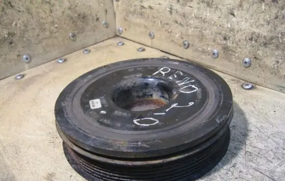 Renault Trafic I Crankshaft pulley W0F15172 20DCI 1407AES