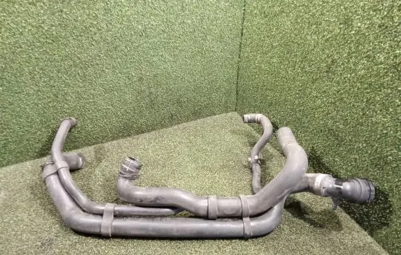 Porsche Cayenne (92A) Engine coolant pipe/hose 7P5122101F 7P5122101 7P5122101FKA4