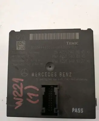 Mercedes-Benz S W221 Gateway control module A2215408845 A2215408945