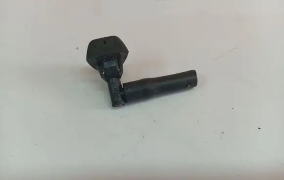 Volvo S60 Windshield washer spray nozzle 30655607