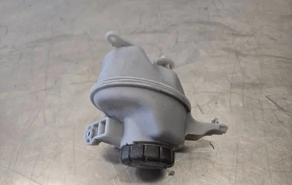 Coolant expansion tank/reservoir