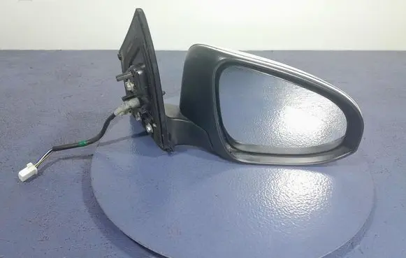 Toyota Auris E180 Front door electric wing mirror 