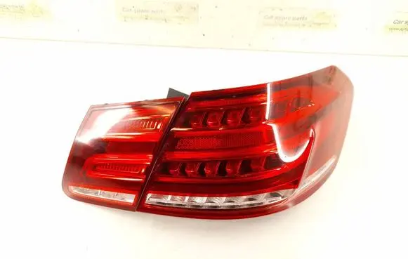 Mercedes-Benz E W212 Rear/tail lights 2129068802 2129069002
