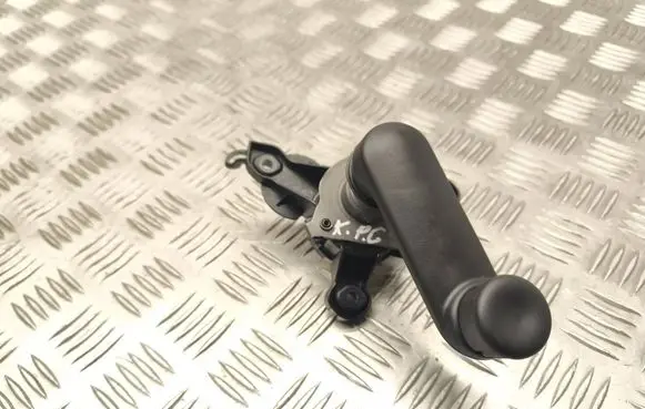 Renault Megane III Rear door window winding handle 8200673745