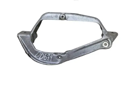 Mercedes-Benz B W246 W242 A/C compressor mount bracket 102339000C