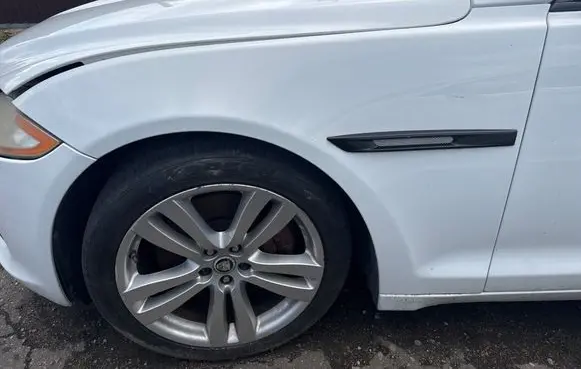 Jaguar XJ X351 Fender NER