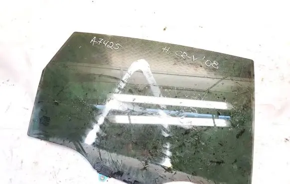 Honda CR-V Rear door window glass